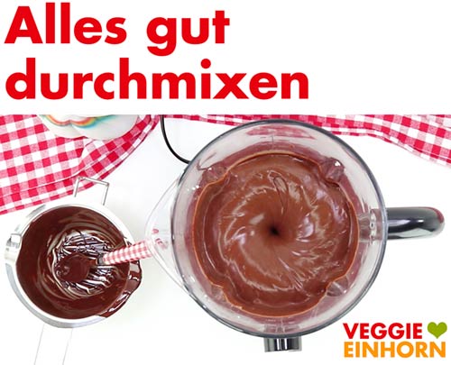 Die 3 Zutaten gut mixen. Alles gut im Standmixer durchmixen