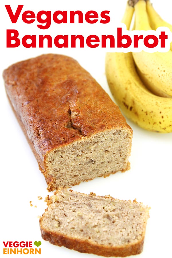 Einfaches veganes Bananenbrot | Saftig, lecker und sehr einfach zu machen | vegane Rezepte deutsch | Vegan backen zum Frühstück oder nachmittags zum Kaffee. Einfaches veganes Rezept mit Schritt-für-Schritt Fotos und VIDEO. #VeggieEinhorn