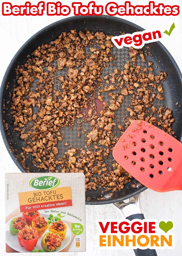 Berief Tofu Gehacktes gebraten in der Pfanne