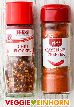 Chiliflocken und Cayennepfeffer