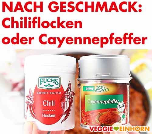 Gewürzdosen mit Chiliflocken und Cayennepfeffer