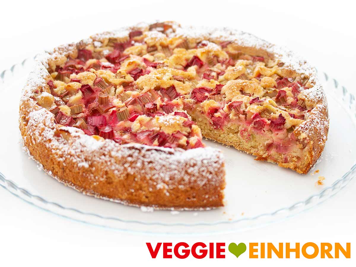 Einfacher veganer Rhabarberkuchen