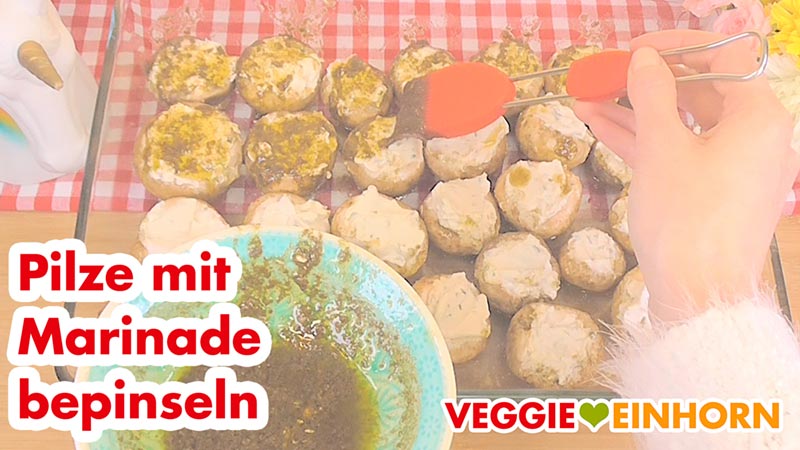 Vegane GEFÜLLTE CHAMPIGNONS | Einfaches leckeres Party Rezept | VEGANE gefüllte Pilze | Rezept mit Schritt-für-Schritt Foto-Anleitung und VIDEO