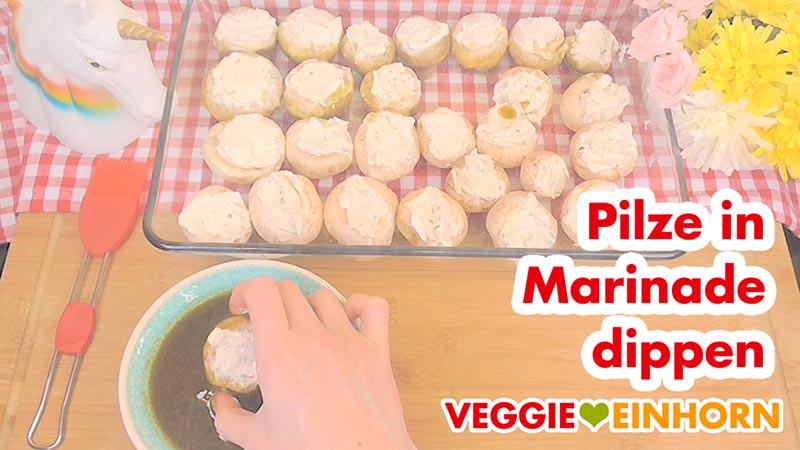 Vegane GEFÜLLTE CHAMPIGNONS | Einfaches leckeres Party Rezept | VEGANE gefüllte Pilze | Rezept mit Schritt-für-Schritt Foto-Anleitung und VIDEO