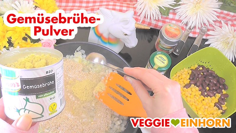 Einfache vegane QUINOA-BOHNEN-MAIS-Pfanne | Gesundes, schnelles Rezept mit Schritt-für-Schritt Foto-Anleitung und VIDEO