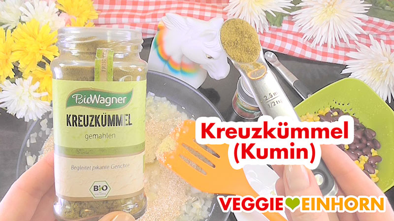 Einfache vegane QUINOA-BOHNEN-MAIS-Pfanne | Gesundes, schnelles Rezept mit Schritt-für-Schritt Foto-Anleitung und VIDEO