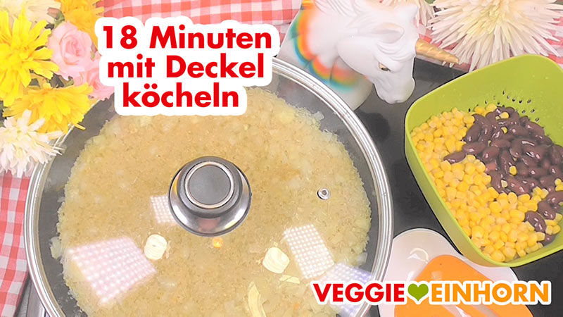 Einfache vegane QUINOA-BOHNEN-MAIS-Pfanne | Gesundes, schnelles Rezept mit Schritt-für-Schritt Foto-Anleitung und VIDEO
