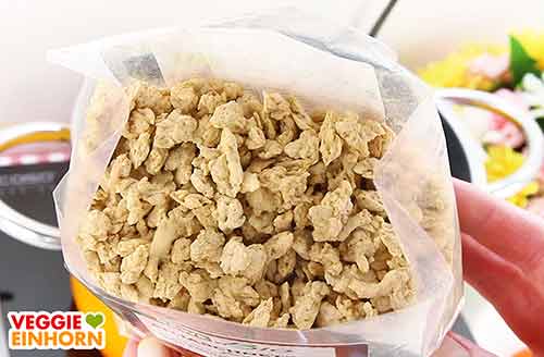 Feine Sojaschnetzel in der Packung