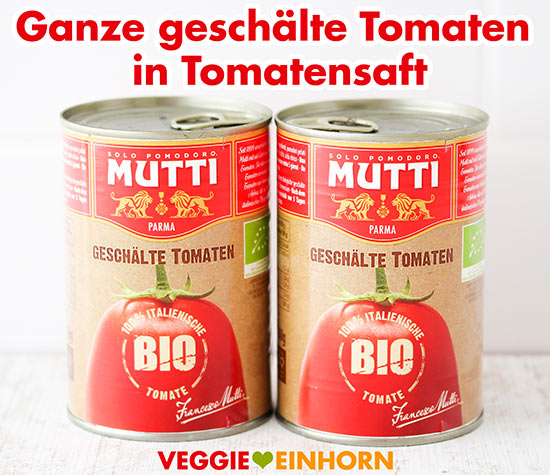 Ganze geschälte Tomaten in Saft aus der Dose