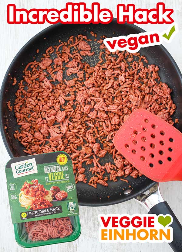 Gebratenes vegetarisches Hackfleisch in der Pfanne