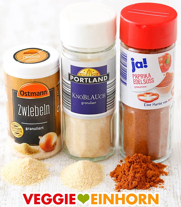 Gewürze für Kartoffelspalten Zwiebelpulver, Knoblauchpulver und Paprikapulver