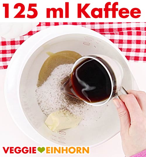 Kaffee zufügen Kaffee zufügen