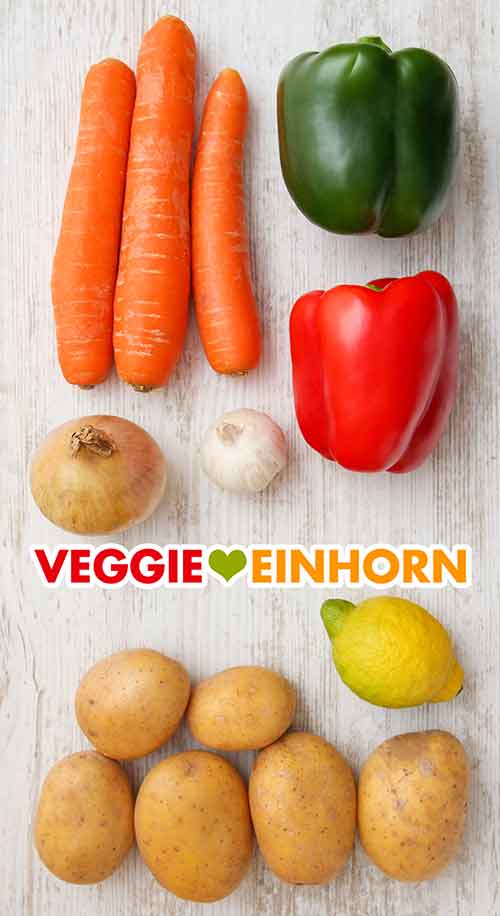 Karotten, Paprika, Zwiebel, Knoblauch, Zitrone, Kartoffeln Möhren, Zwiebel, Knoblauch, rote und grüne Paprika, Kartoffeln, Zitrone