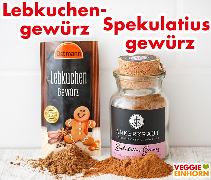 Eine Tüte Lebkuchengewürz und ein Glas Spekulatiusgewürz