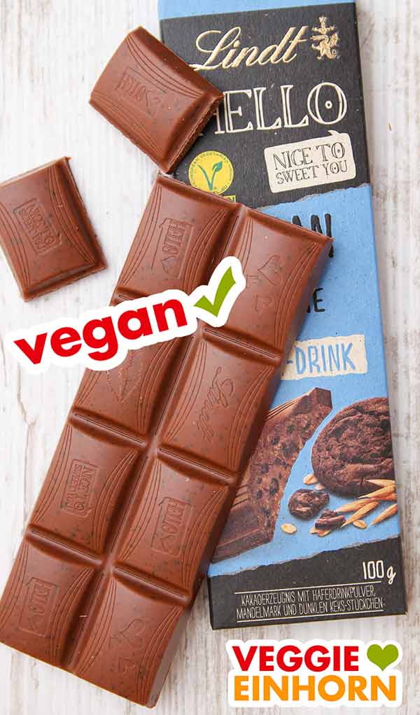 Lindt Hello Cookie Eine ausgepackte Tafel vegane Schokolade von Lindt Hello (Sorte Cookie)
