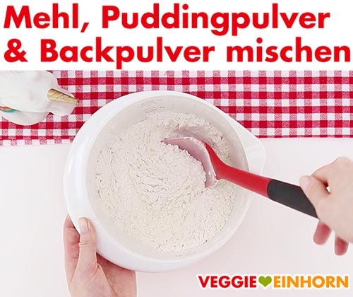 Vegane Amerikaner backen mit Vanille-Puddingpulver Mehl, Vanille-Puddingpulver, Weinstein-Backpulver