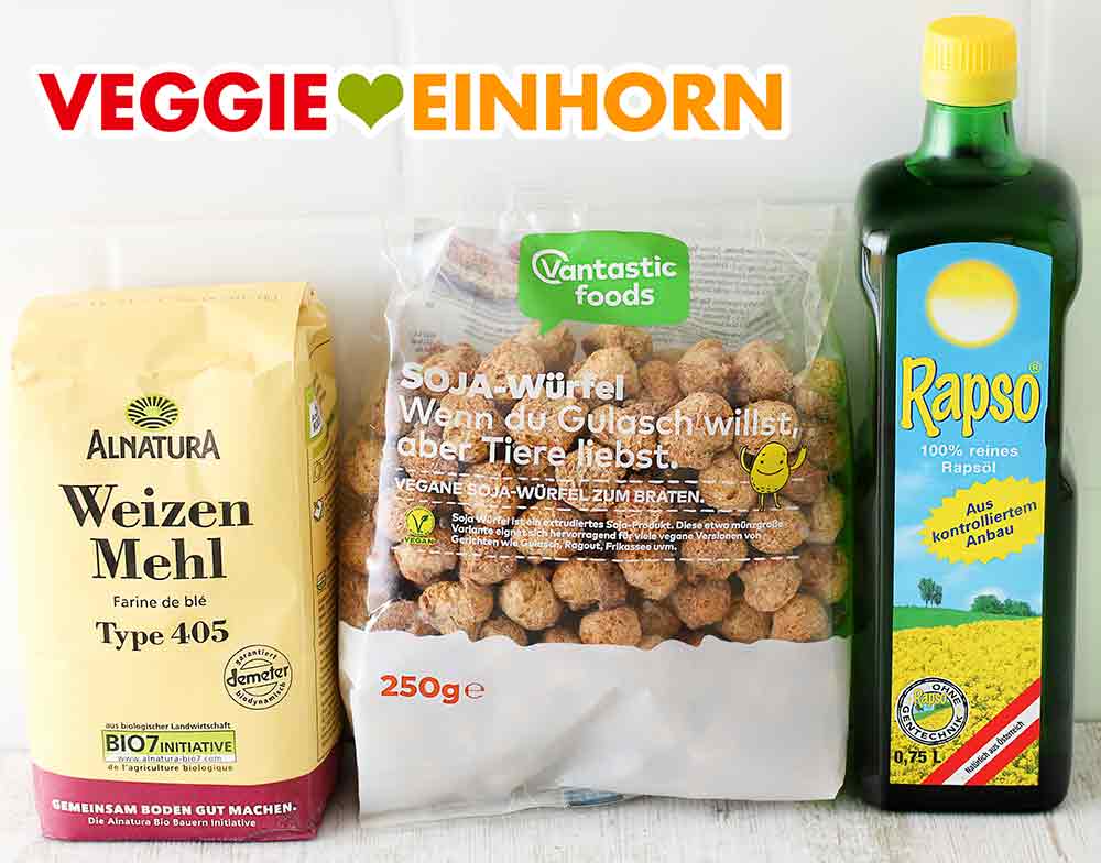Alnatura Weizenmehl Type 405, Sojawürfel von Vantastic Foods, Rapso Rapsöl Mehl, getrocknete Soja Würfel, eine Flasche Öl zum Braten
