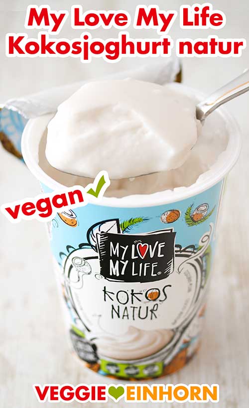 Kokosjoghurt Natur von My Love My Life Ein geöffneter Becher Kokosjoghurt Natur von My Love My Life und ein Löffel voll mit Joghurt