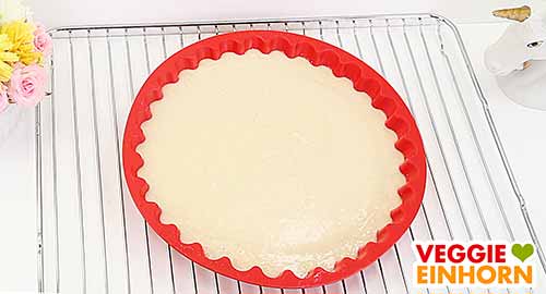 Obstkuchenform auf dem Ofengitter Obstkuchenform auf dem Backofenrost