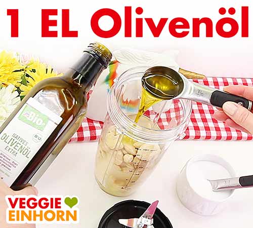 Ein Esslöffel Olivenöl