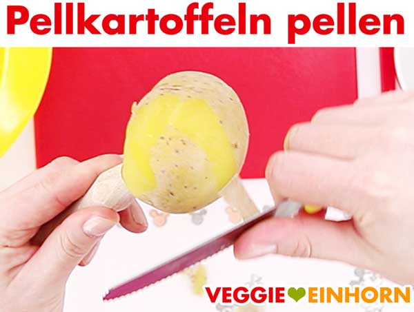 Pellkartoffeln abpellen Pellkartoffeln abpellen