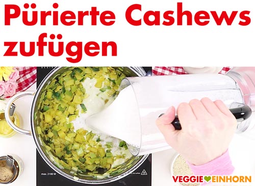 Pürierte Cashewkerne aus dem Standmixer zufügen