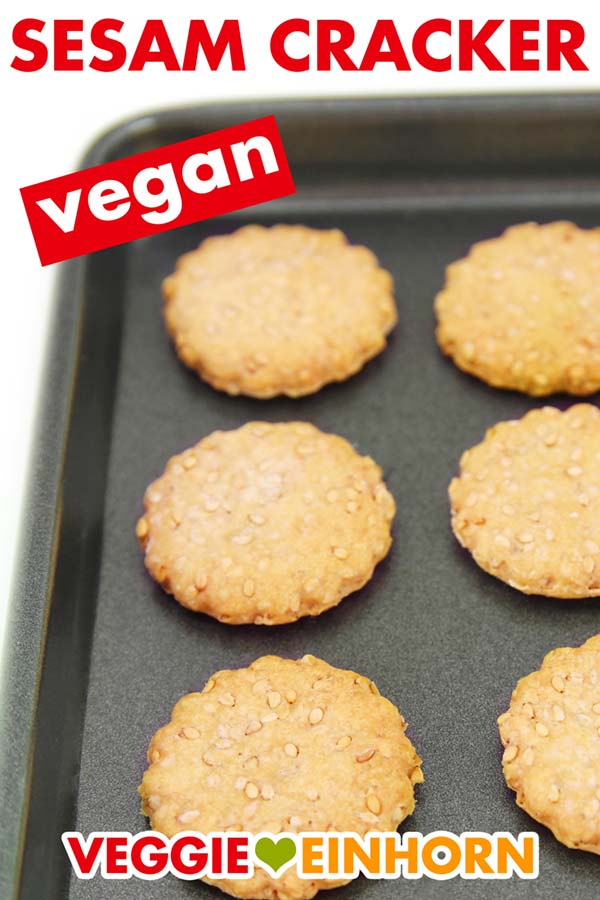 Vegane Sesam Cracker auf Backblech