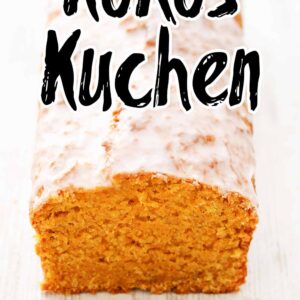 Saftiger Karotten Kokos Kuchen