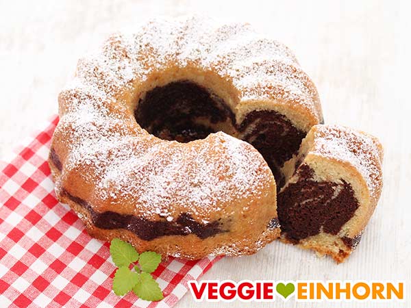 Saftiger veganer Marmorkuchen mit Öl Saftiger veganer Marmorkuchen mit Öl
