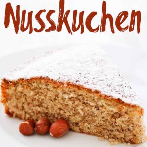 Ein Stück veganer Nusskuchen