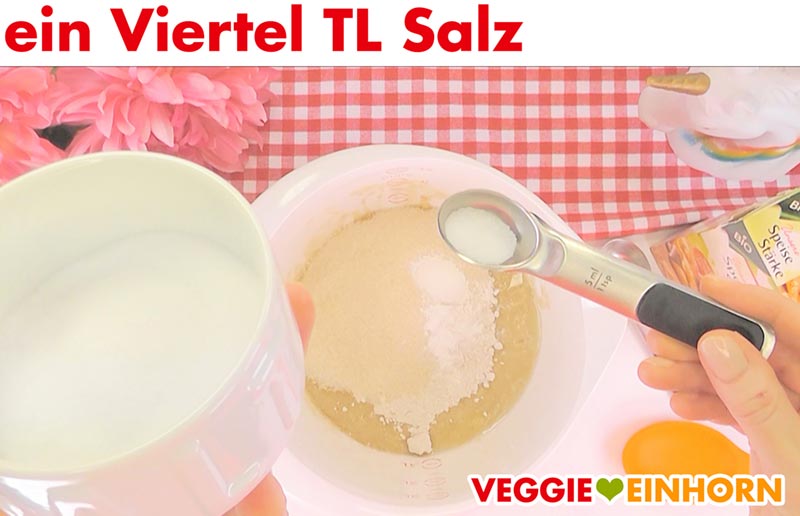 Salz auf einem Messlöffel