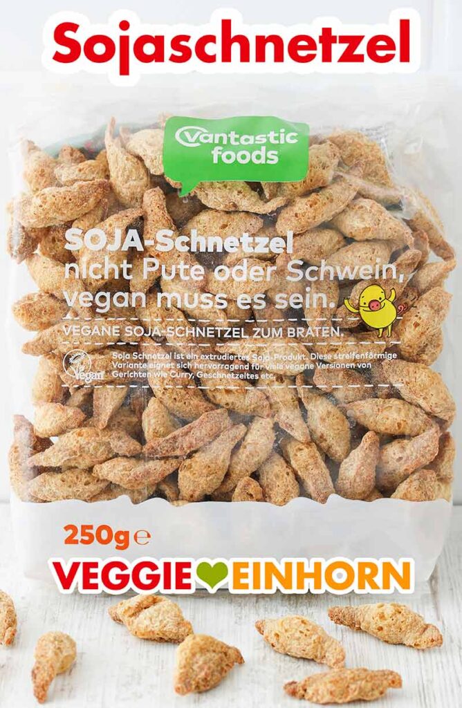 Eine Packung vegane Soja Schnetzel