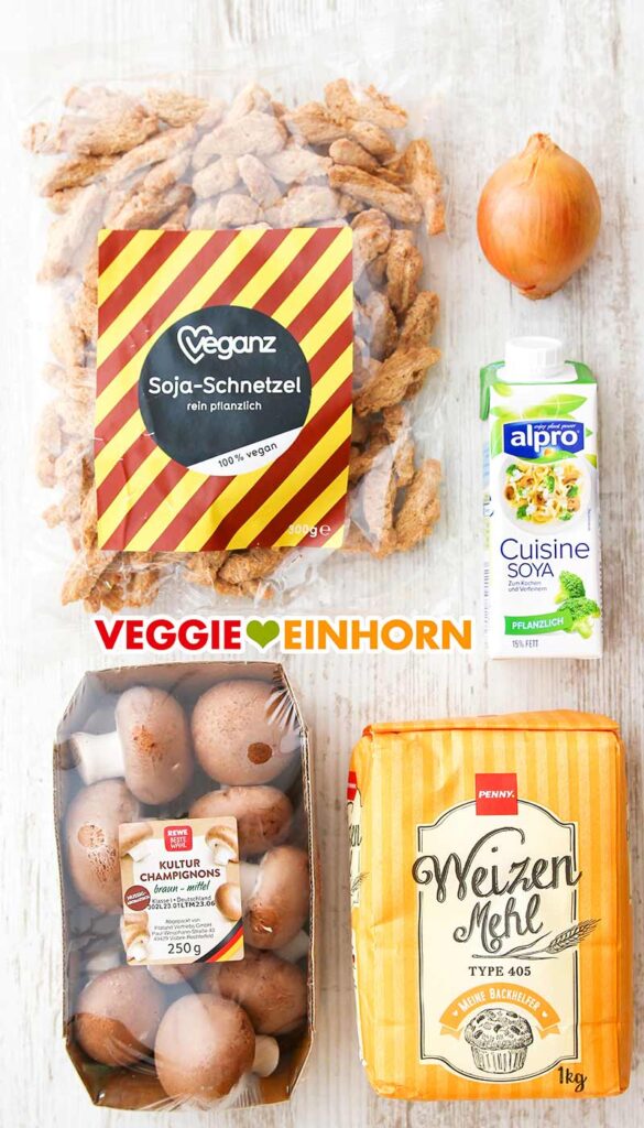 Sojaschnetzel, Zwiebel, Alpro Cuisine Soya, Champignons, Weizenmehl