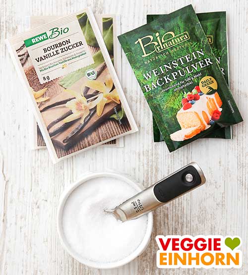 Vanillezucker, Backpulver und Salz Vanillezucker, Weinsteinbackpulver und Salz