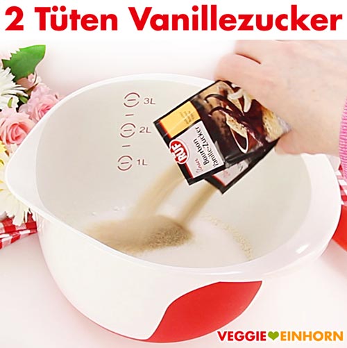 Vanillezucker zum Muffinteig zufügen