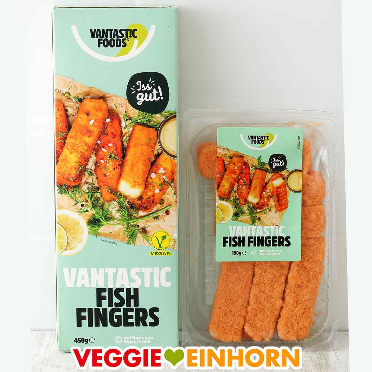 Zwei Packungen vegane Fischstäbchen von Vantastic Foods