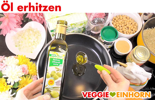 Olivenöl oder Bratöl in einer Pfanne erhitzen Öl erhitzen