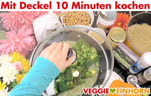 Den Brokkoli 10 Minuten kochen Mit Deckel kochen