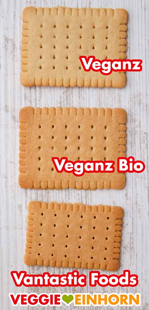 Vegane Butterkekse Drei vegane Butterkekse von verschiedenen Marken liegen auf dem Tisch