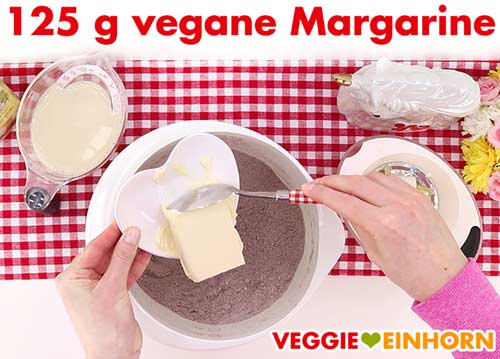 Vegane Margarine für einfache vegane Schokotorte Vegane Margarine für einfache vegane Schokotorte
