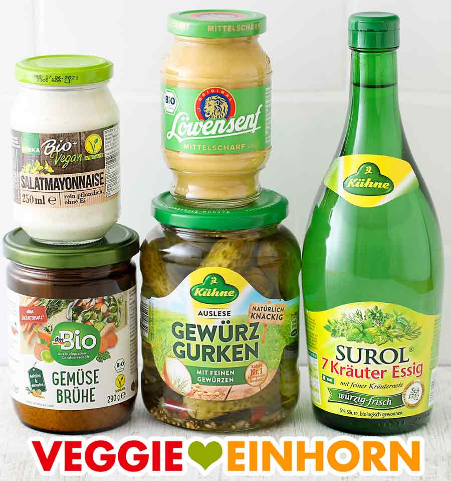 Vegane Mayo, Senf, Gemüsebrühe Pulver, Gewürzgurken, Essig