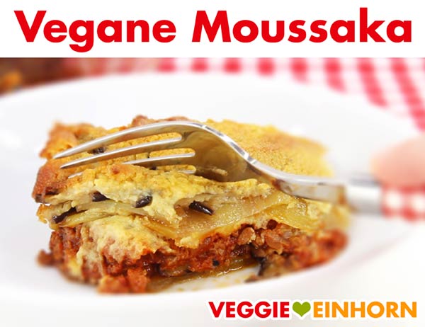 Vegane Moussaka auf dem Teller Vegane Moussaka auf dem Teller