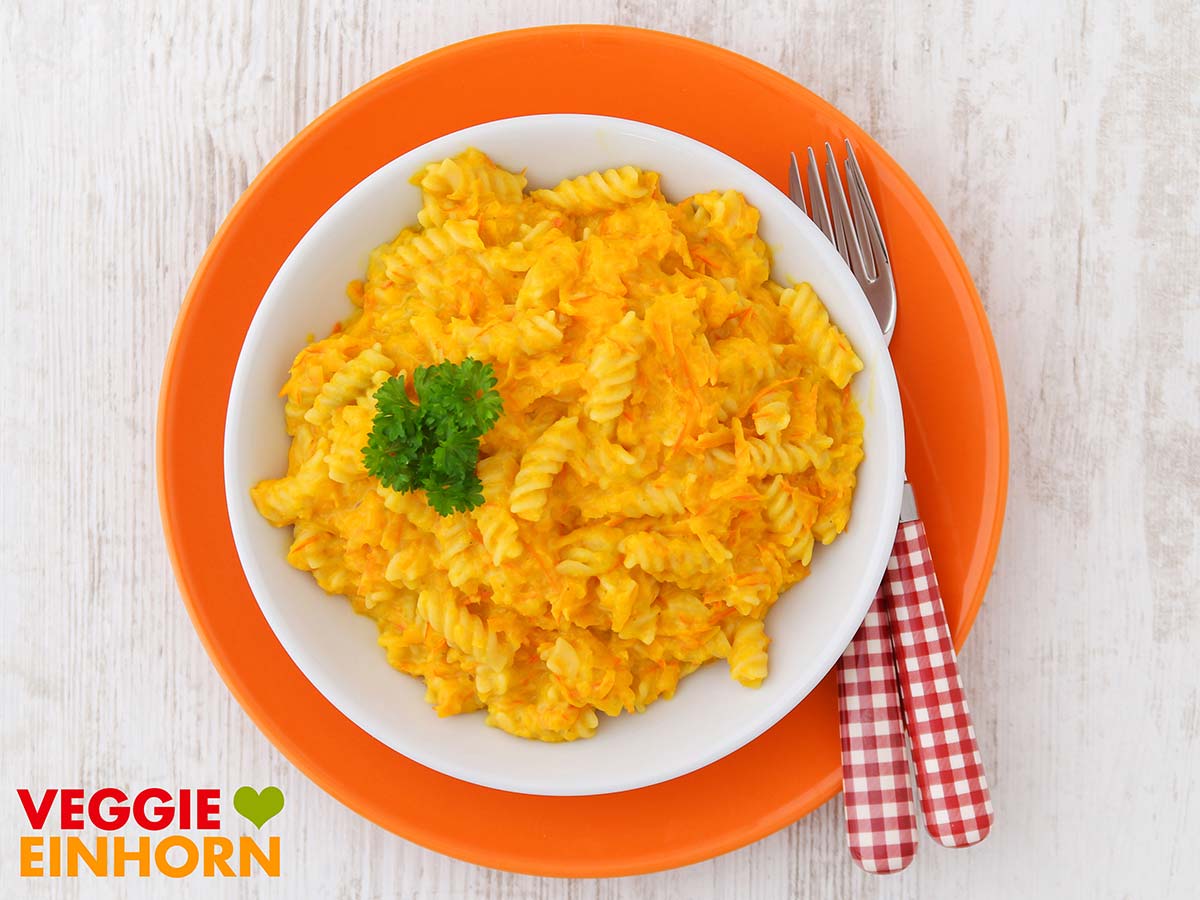 Vegane One Pot Pasta mit Hokkaido Kürbis