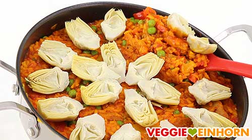 Vegane Paella in Pfanne