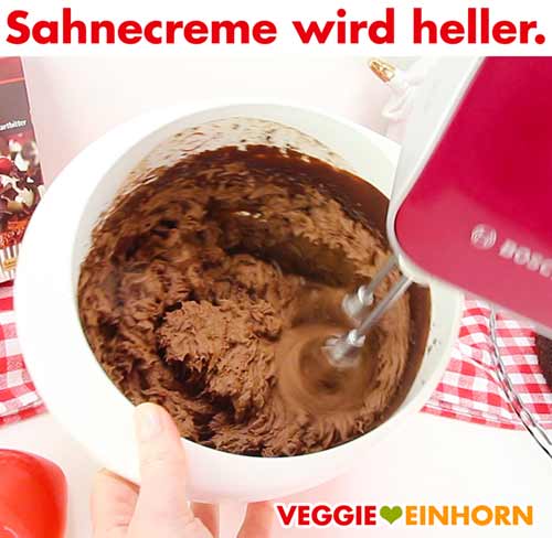 Vegane Schoko Sahnecreme wird heller Vegane Schoko Sahnecreme wird heller