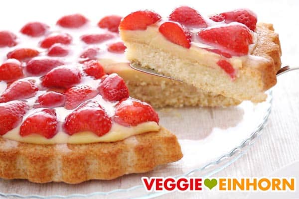 Veganer Erdbeerkuchen mit Pudding