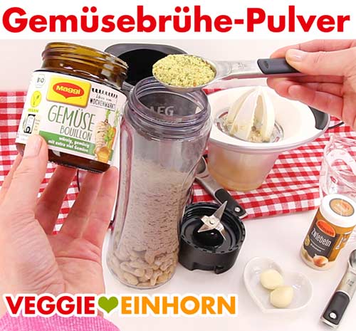 Veganes Gemüsebrühe Pulver für die Soße Gemüsebrühe Pulver in den Standmixer geben