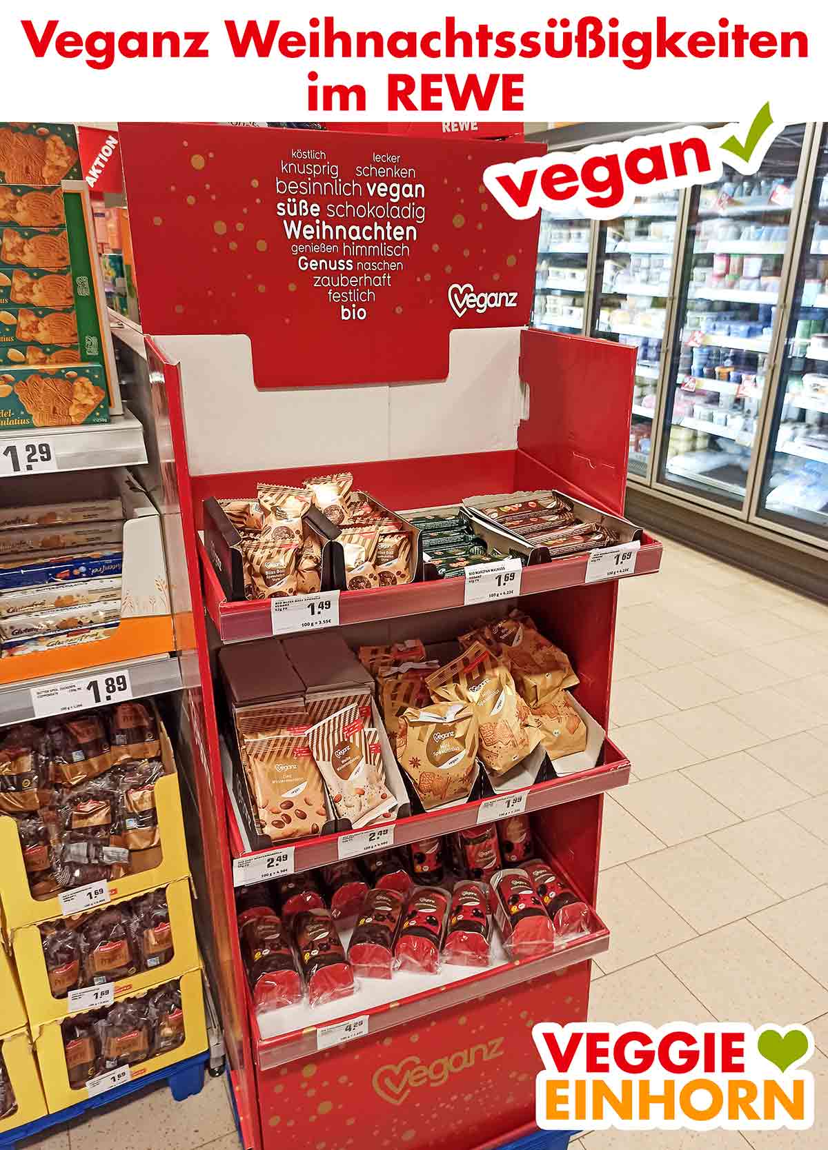 Veganz Süßigkeiten für Weihnachten im Supermarkt Ein Regal mit Veganz Süßigkeiten für Weihnachten im Supermarkt