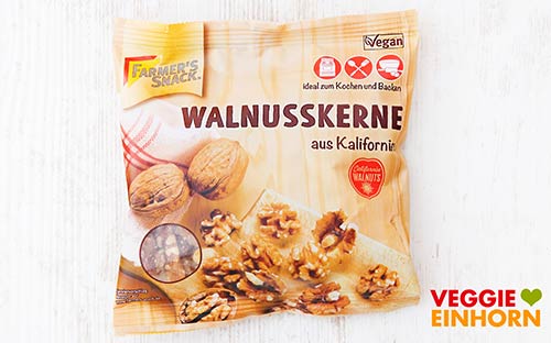 Walnüsse für Apfelbrot