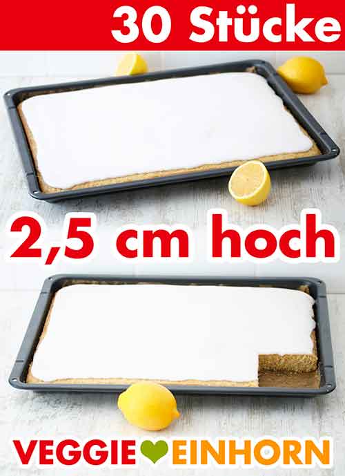 Zitronenkuchen auf dem großen Backblech Ein Ofenblech mit veganem Zitronen Blechkuchen